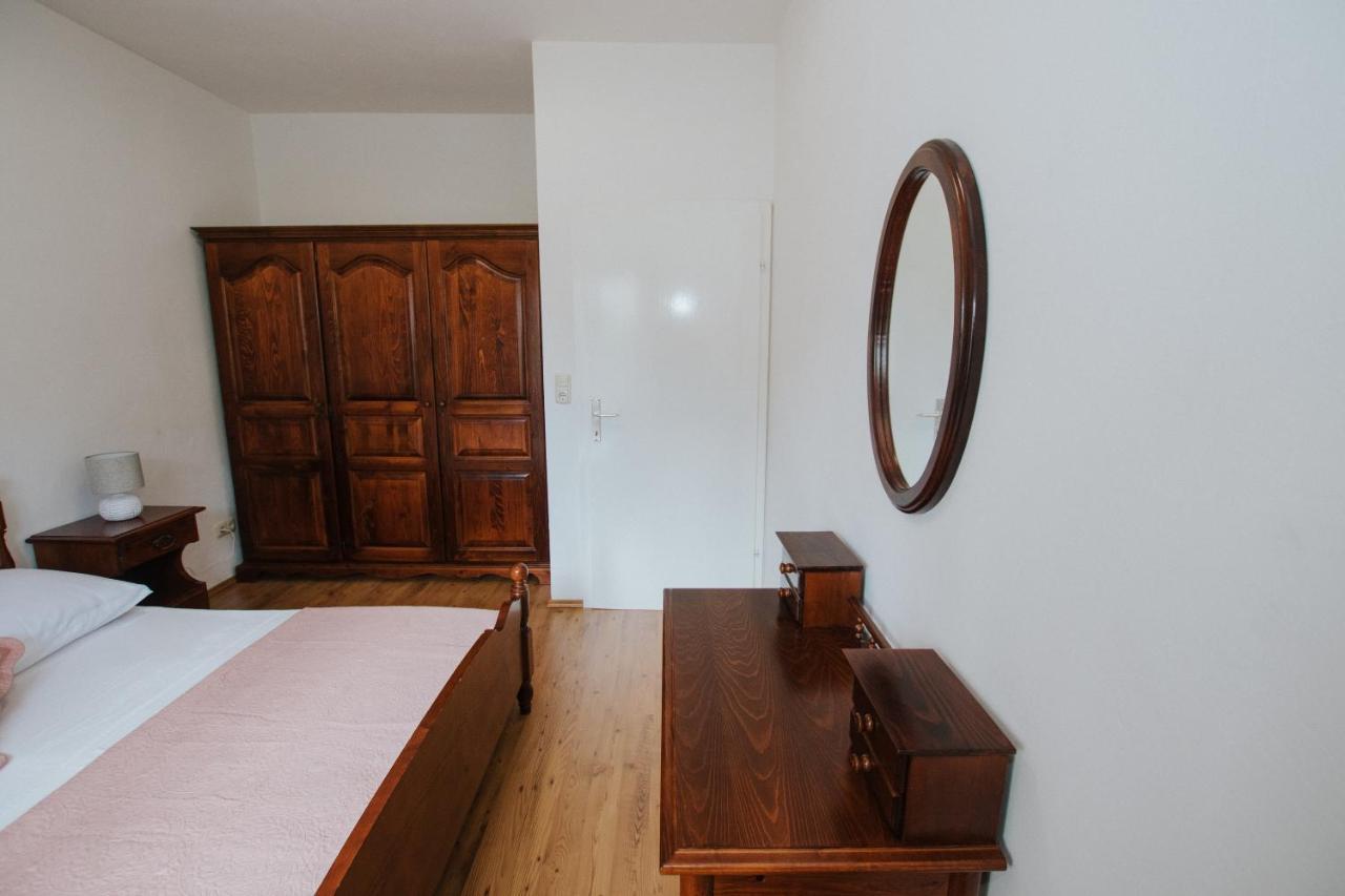 Apartment Deni Солин Екстериор снимка